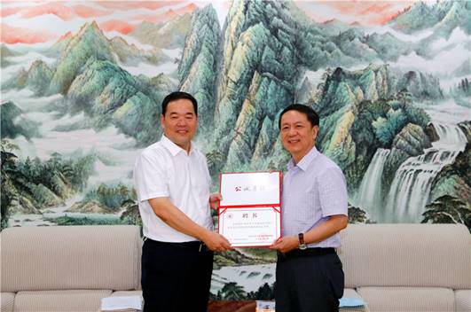 说明: //news.91dsvip.com/__local/6/FD/7D/962EB16AAB5BCA002FCFE460B9A_16FDAD9E_28568.jpg